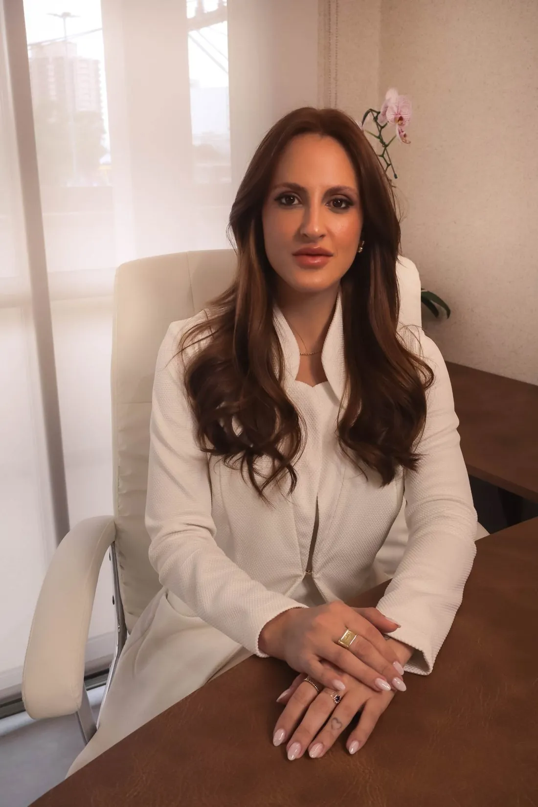 Drª Stephanie Cassin no consultório